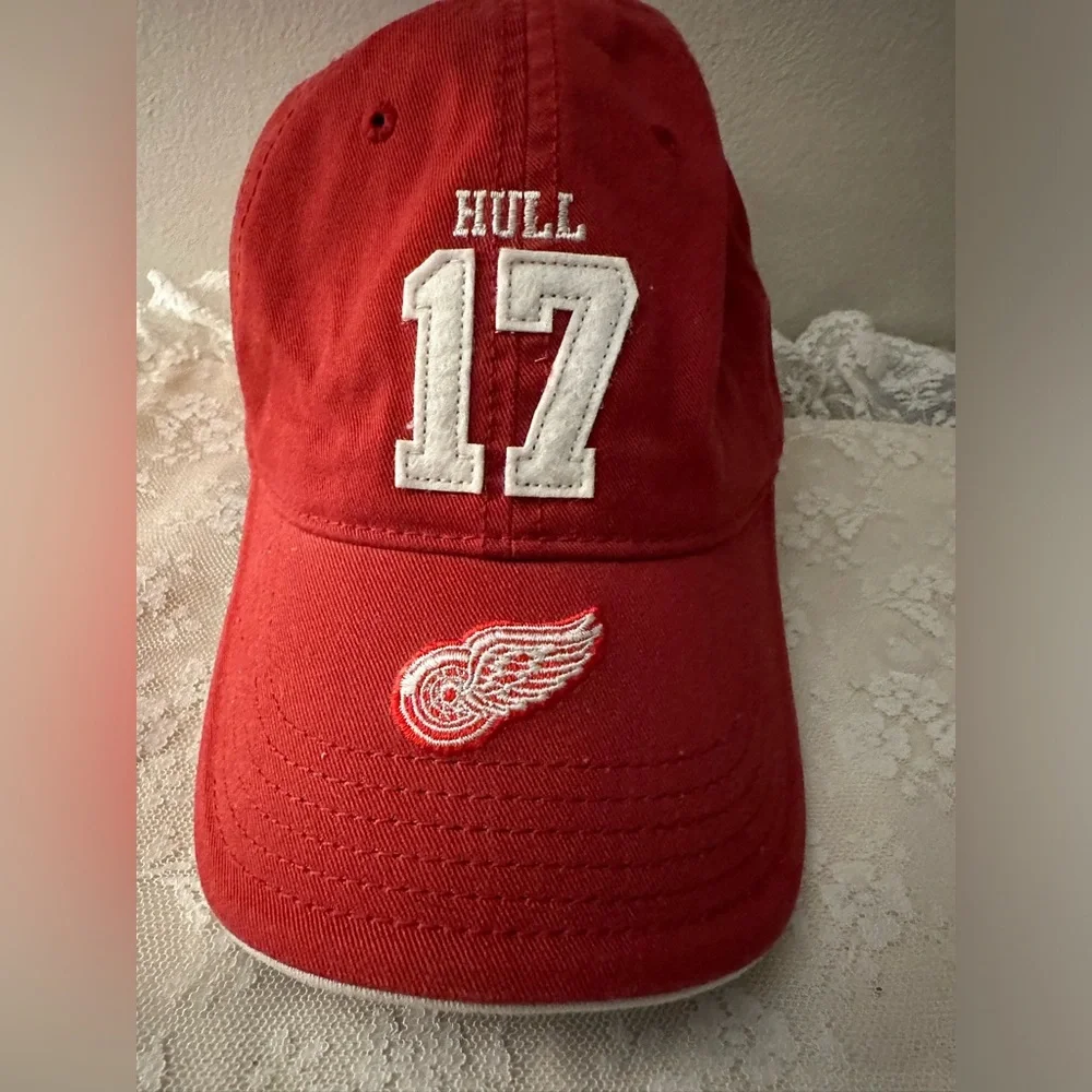 Detroit Red Wings #17 Brett ? Hull Cap